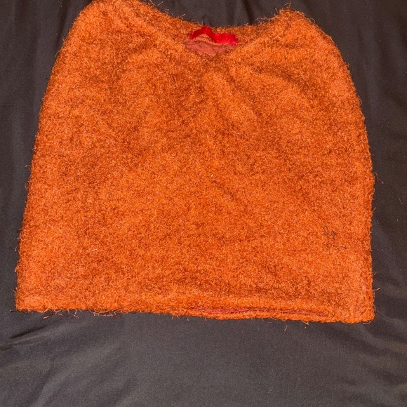 Two piece Top & Bottom - Picture 2 of 6